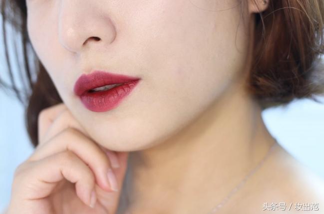 阿玛尼红管唇釉丹砂421价格,阿玛尼红管唇釉415试色视频