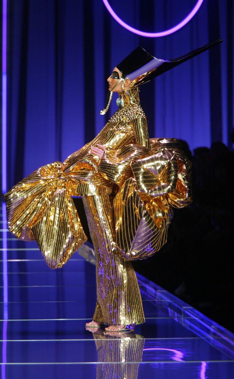 把dior改成墨镜,把dior穿成淘宝货