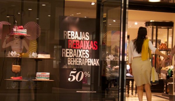 这么冷的天要不要牵我的手情头,这么冷的天还要拿手机