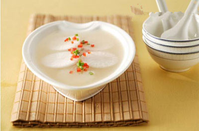 肺纤维化咳嗽喝点什么偏方能止咳,喉咙干痒咳嗽最快的止咳方法偏方