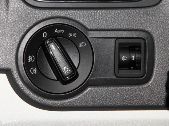 拒绝驾乘老年代步车出行,拒绝老年代步车的人