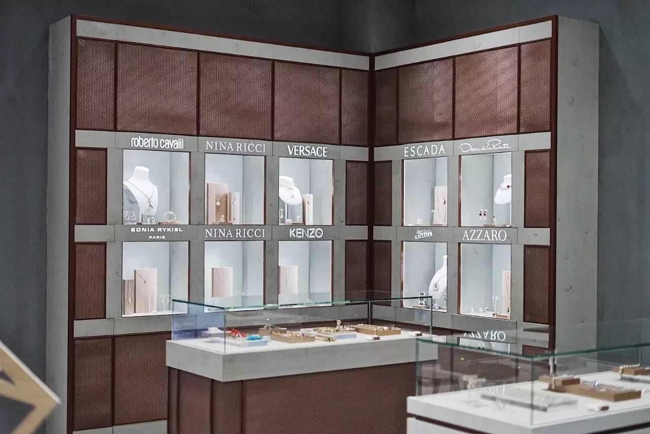 直男们有救了！这13家从未杭州亮相的新店，总有一款圣诞礼物，合适你的女神……