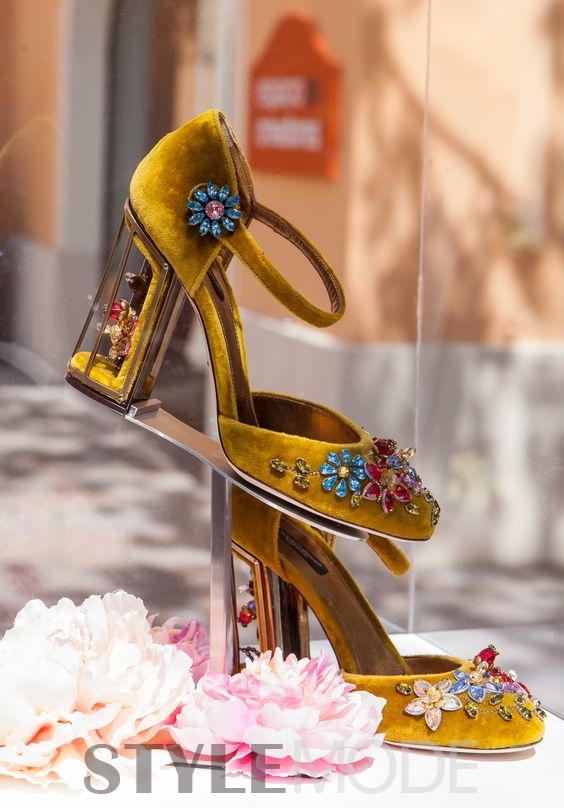 欧洲“血拼季”打响此时不出手还等啥？