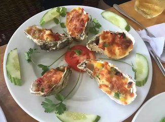 越南芽庄美丽的夜晚,越南芽庄的海上真美