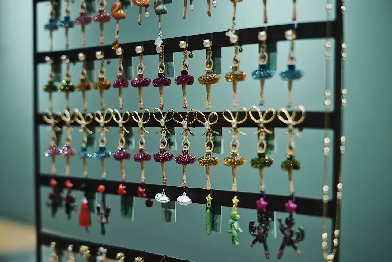 直男们有救了！这13家从未杭州亮相的新店，总有一款圣诞礼物，合适你的女神……