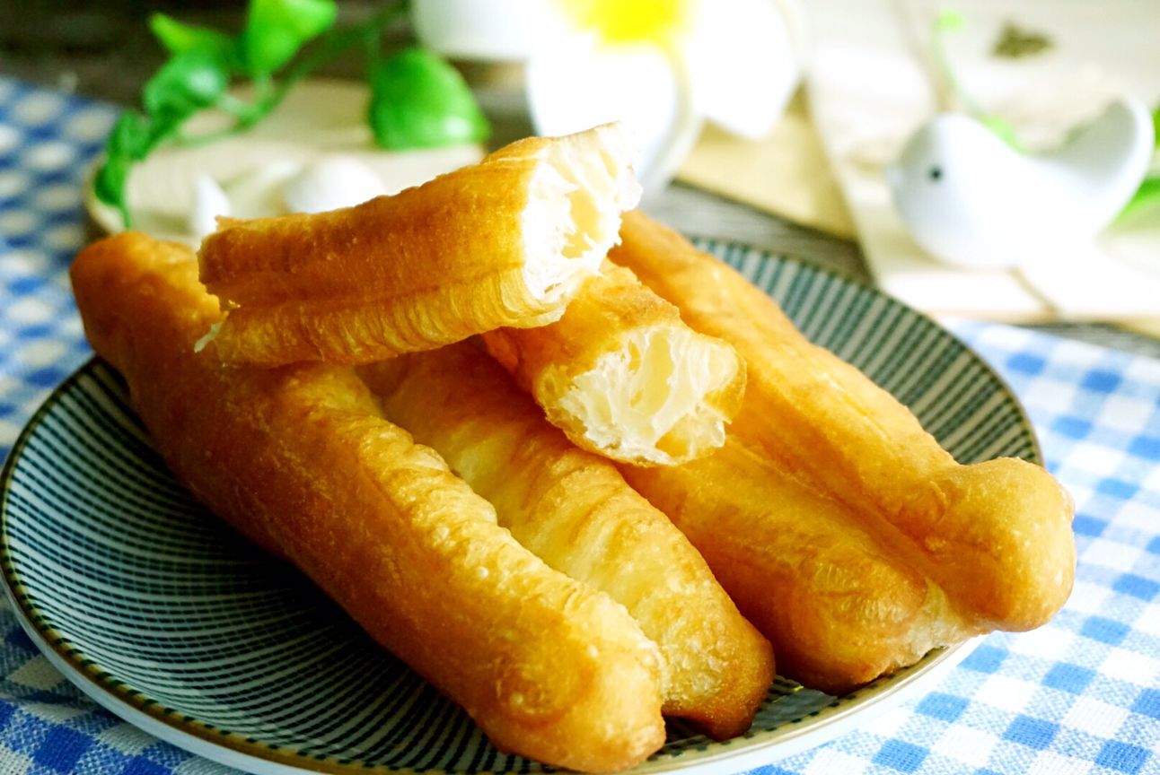 自己做的油条太硬了还能够怎么吃,自己做的油条结实