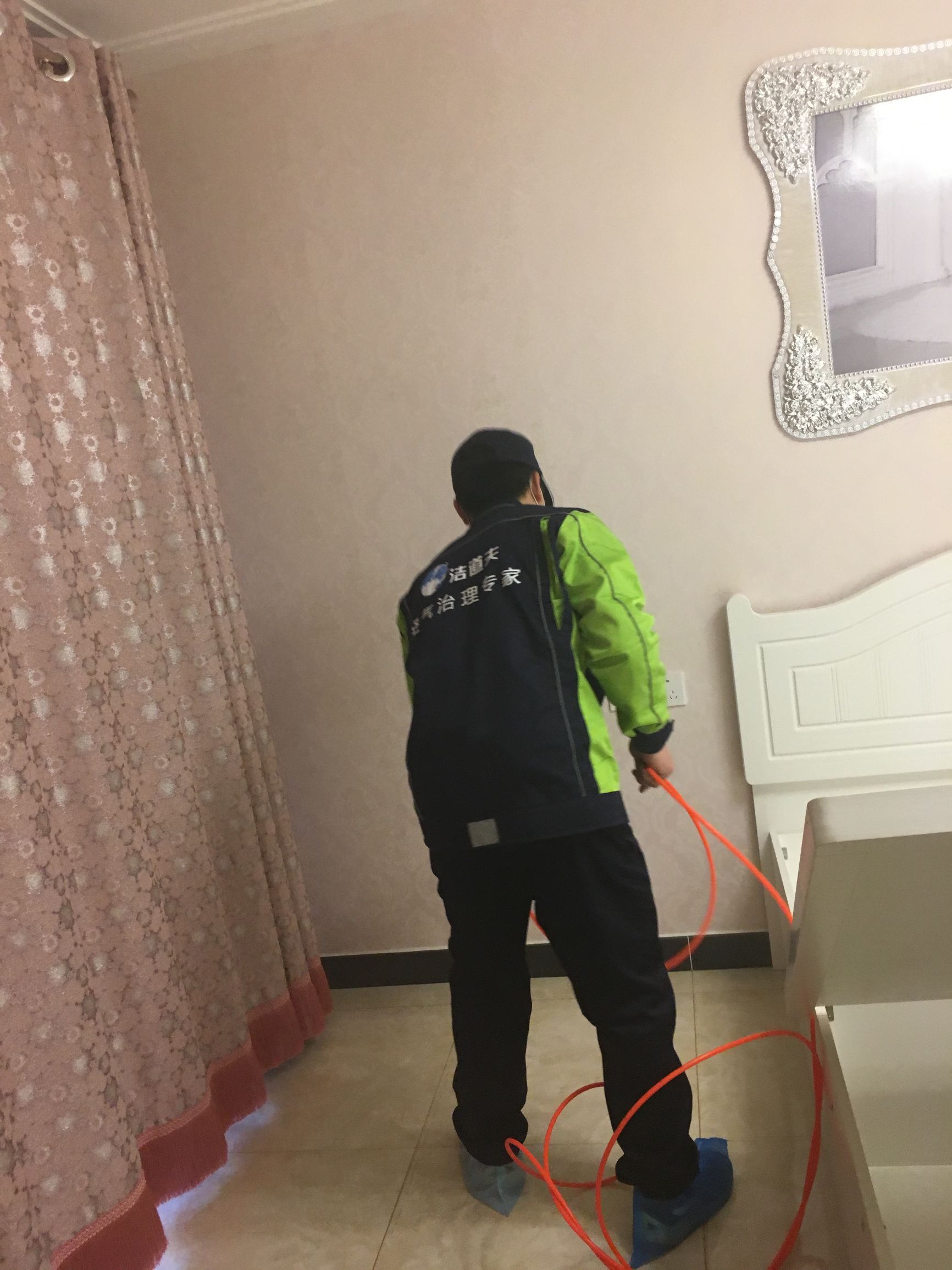 布艺窗帘的甲醛多久能散,新买的窗帘含有甲醛吗要怎么处理