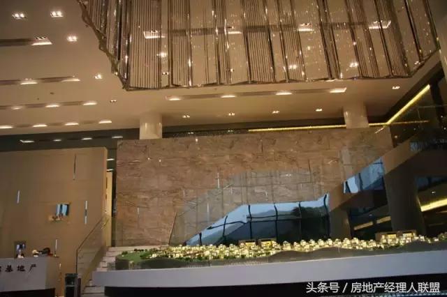 26个绝美售楼处设计图,100套绝美别墅设计图