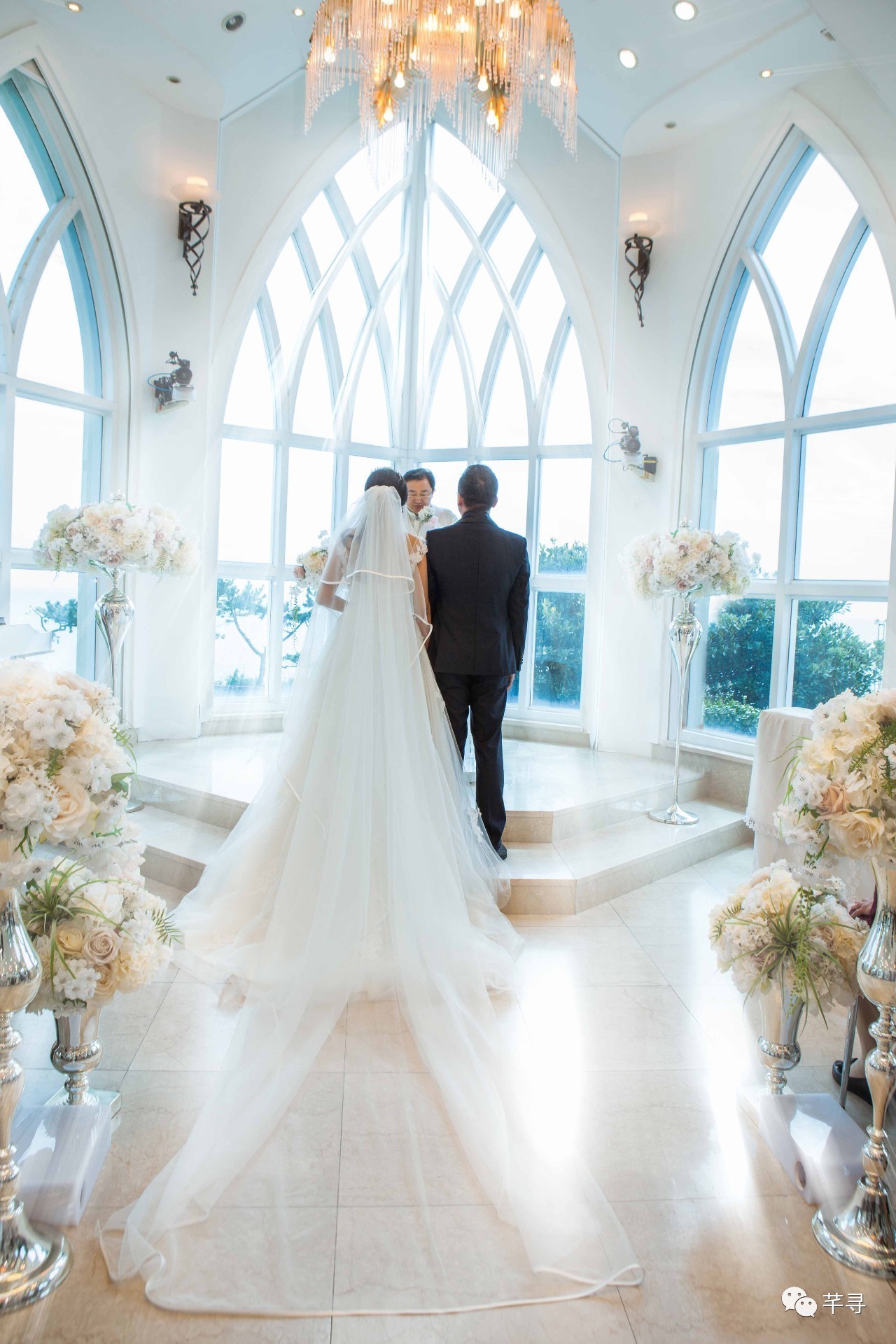 不止免签和免税店，还有各家爱豆，都在喊你去济州岛办婚礼！