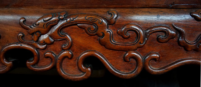 有人拿后海四合院换他这张床