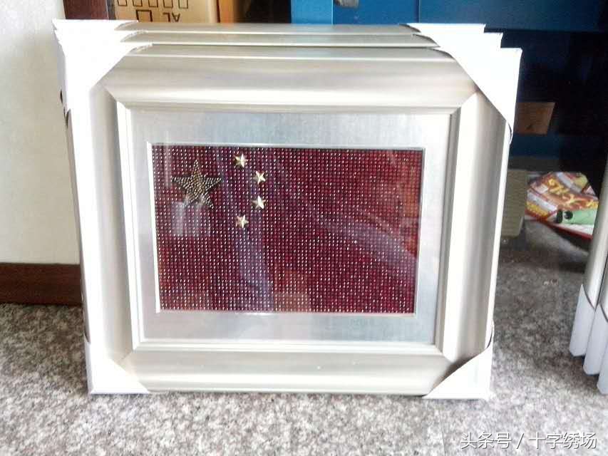 雄峰万里舞长龙！2017更向前！框福工艺祝大家开年大吉！