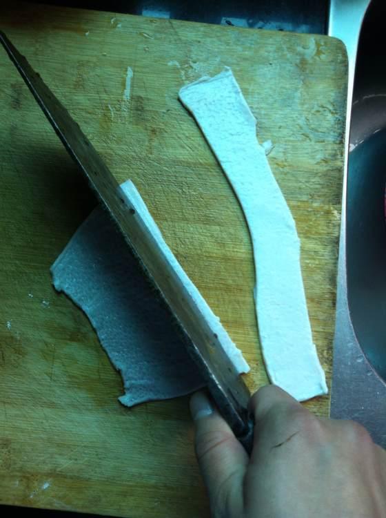 自己用竹子手工打造钓鱼竿，附上完全设计图和流程图