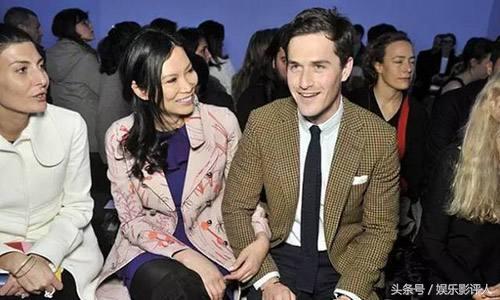 邓文迪在公众场合是什么,邓文迪为什么被人奉为偶像