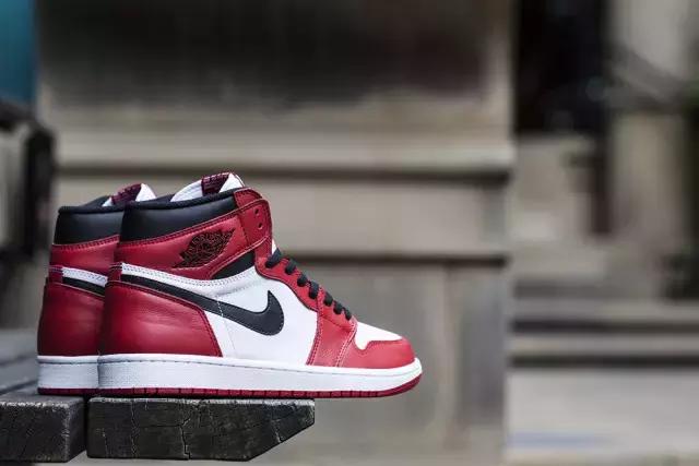 undefeated联名aj4复刻,近日aj4复刻