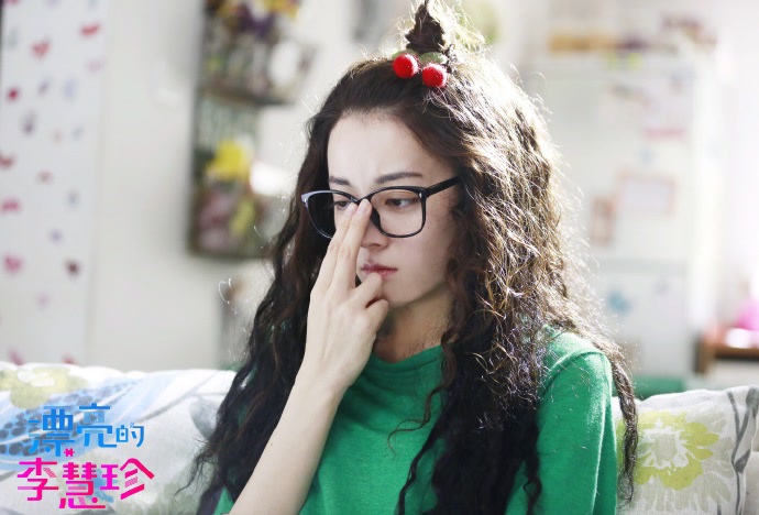 李慧珍迪丽热巴粉底,迪丽热巴漂亮的李慧珍造型评价