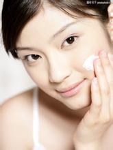 长痘痘怎么办快速消痘男士,长痘痘期间该吃什么能够消除痘痘