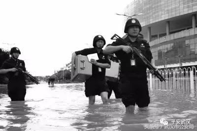 浜哄湪姹熸箹鐪熷疄闀栧眬瑙嗛,浜哄湪闀栧眬