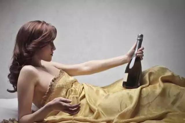 会喝酒的女人情人多是真的吗,好喝酒的女人怎么样