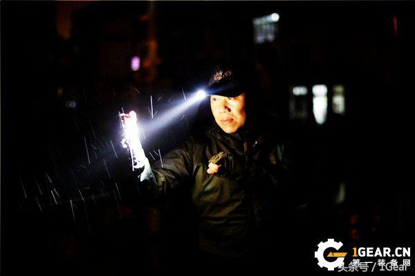 全球领先的高端照明品牌,防身行家,凯瑞兹XT1C测试