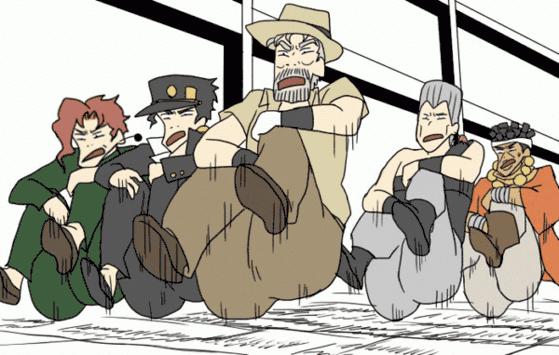 我曾在漫展上见过他们，身旁有一只精致的娃娃陪伴