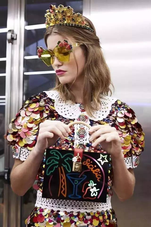 花了几千刀买的奢侈品包包究竟是什么鬼？！