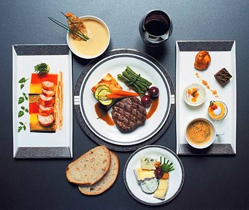 世界十大航空飞机餐,世界各国飞机餐大比拼