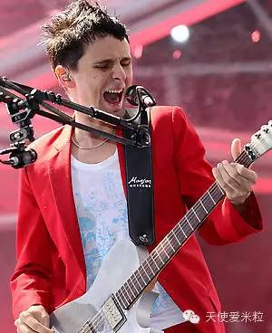 凯特哈德森墨镜遮面,凯特哈德森红毯秀