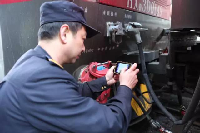 火车站列车员的真实生活,列车员上班的真实感受