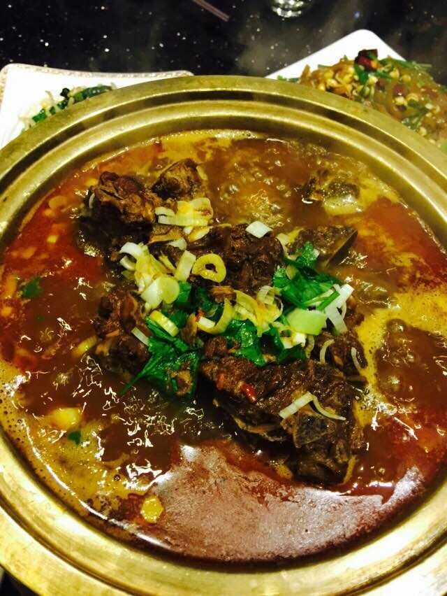 走吗约起之——外滩风气西餐咖啡。各位您约了吗？我在太原尖草坪