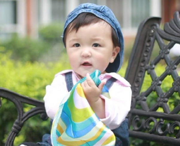 家里有娃娃的请注意儿歌 (儿歌家里有娃娃的请注意)