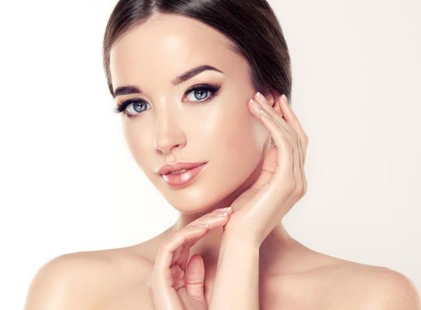 面部汗毛能够刮吗,美容院面部脱汗毛