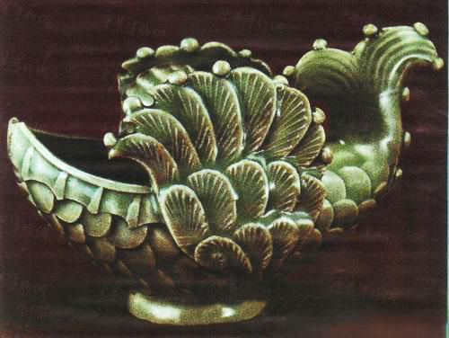 小男孩看鱼的视频,小男孩看鱼