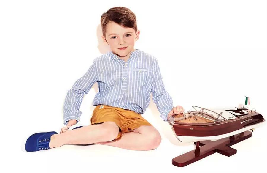 全世界最萌的两个时髦榜样，衣橱里都有什么好东西？