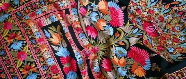 怎么才能一边旅行一边赚钱啊,国外旅游代购怎么赚钱的