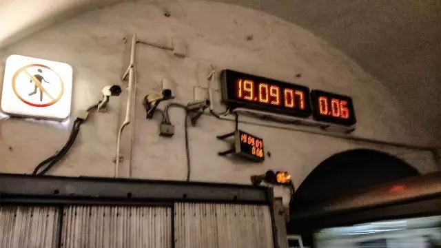 带三个美女自驾中国,自驾房车欧洲之旅