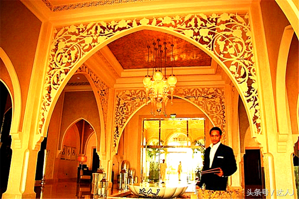 沙漠上的超级绿洲迪拜,迪拜沙漠上的豪华之都