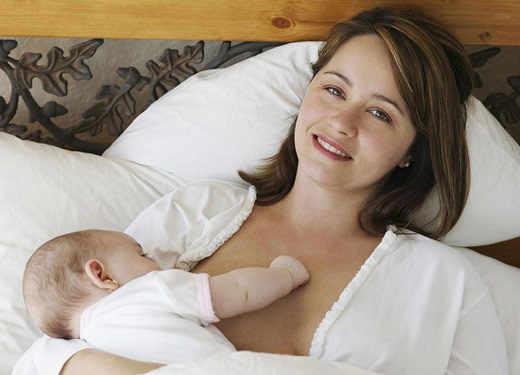 妈妈乳腺炎能够喂母乳么,妈妈发炎还能给宝宝喂母乳吗