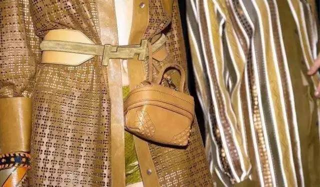 花了几千刀买的奢侈品包包究竟是什么鬼？！