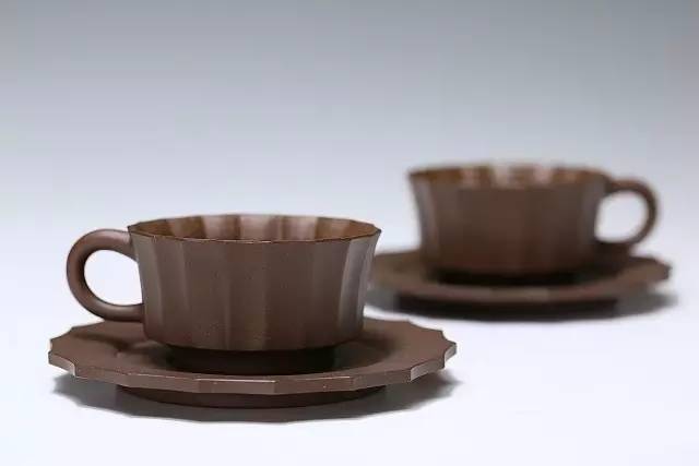 「典藏」——《五件裙风茶具》王石耕作品