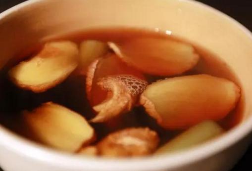 痛经不只喝热水！痛经小食方,饮食才是要害!