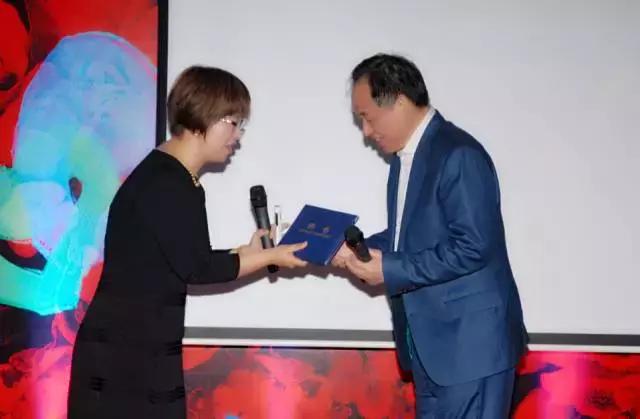 心与心拥抱爱与梦飞扬——美维元年迎春年会圆满举行