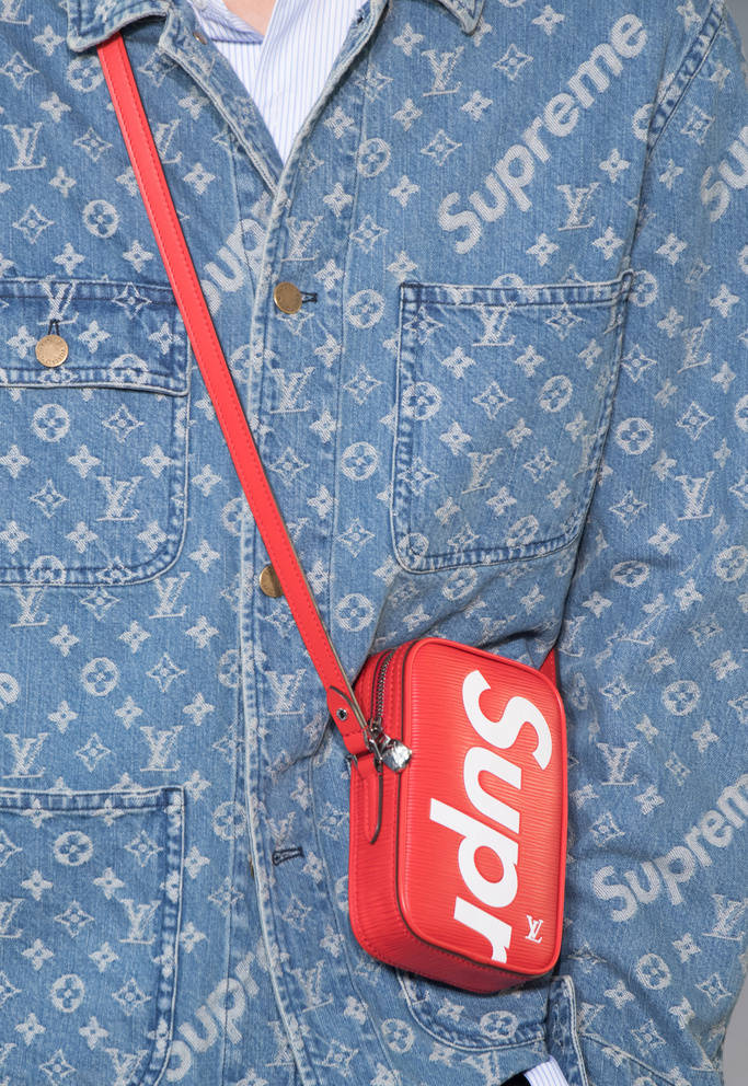 lv联名supreme牛仔外套2018款,lvsupreme联名搭配