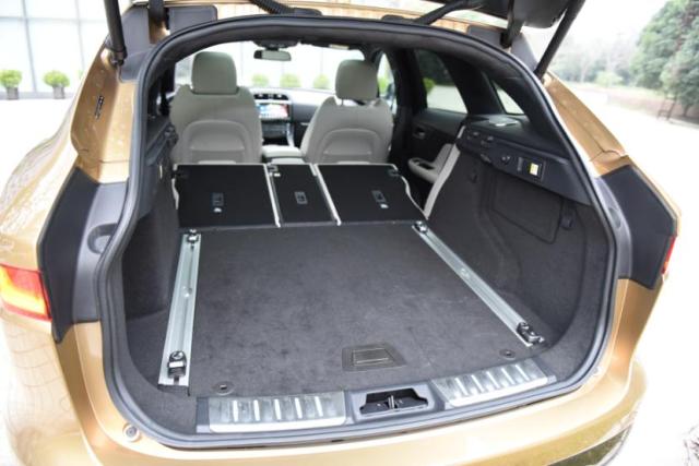 新款捷豹F-PACE测评,捷豹suv车型f-pace越野测试