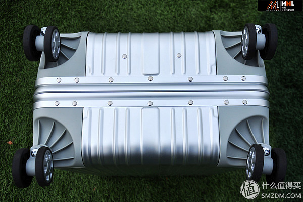 国产箱包性价比高,国产的箱包拉杆箱