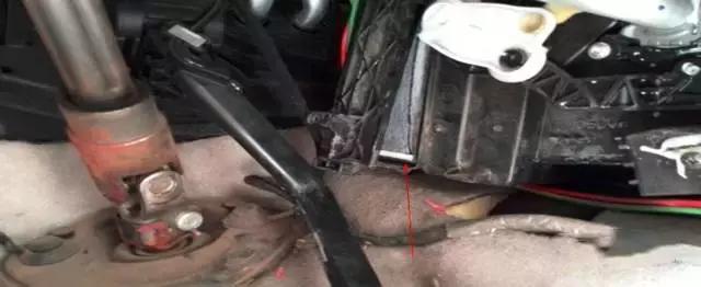 长安unit空调滤芯在哪个位置 (林肯mkc空调滤芯装在什么位置)