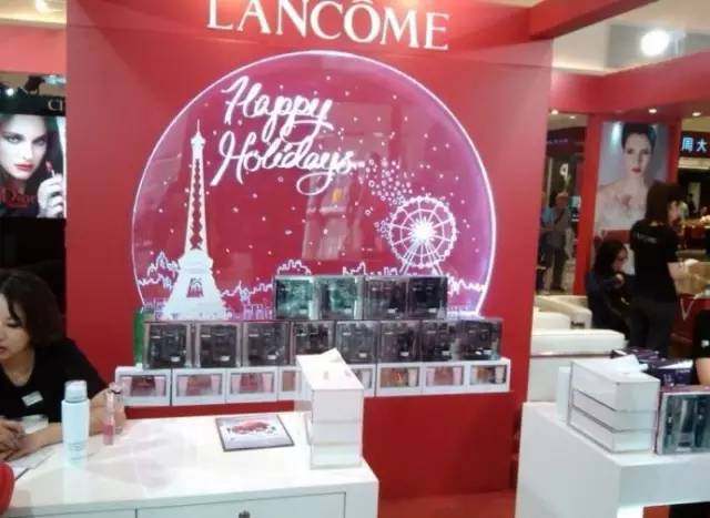 香港新春年货市场红火,这些年货卖爆了购买主力竟是90后