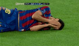 足坛中那些令人啼笑皆非的假摔，你不笑算我输