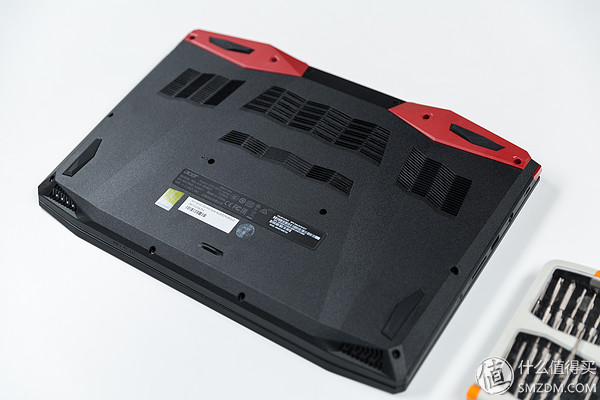 17.3寸宏碁暗影骑士,宏碁暗影骑士3锐龙版