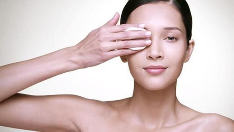 眼线笔卸妆卸不干净会怎么样 (眼部卸妆卸不干净会怎么样)