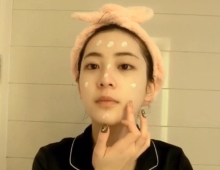 美妆博主学生党推荐妆容,妆容风格颜值变化很大的美妆博主